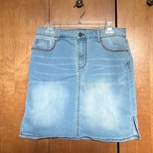 Bit & Bridle light wash knee length Jean skirt.
